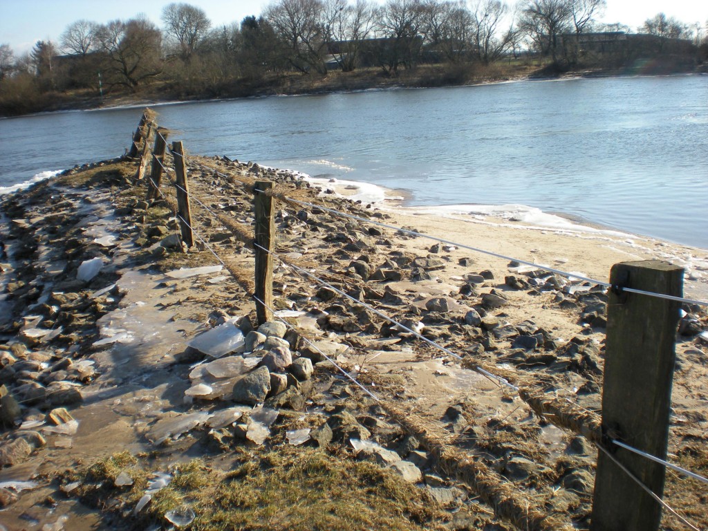 Weserufer im Winter