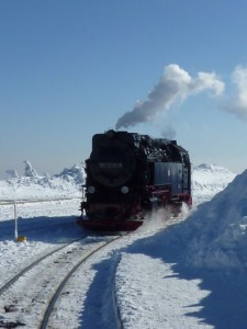 Dampflokomotive im Schnee